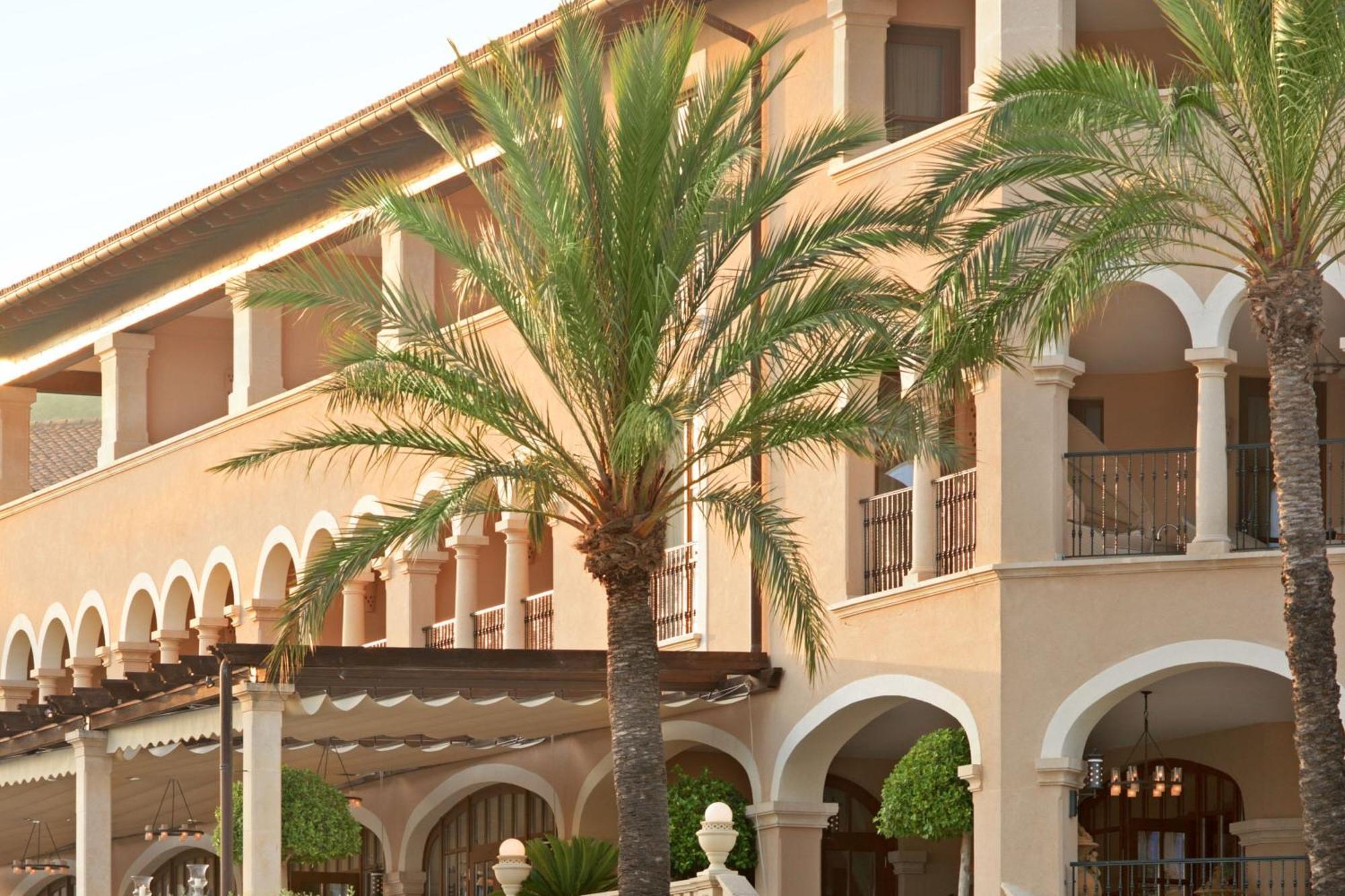 The St. Regis Mardavall Mallorca Resort Palmanova Dış mekan fotoğraf