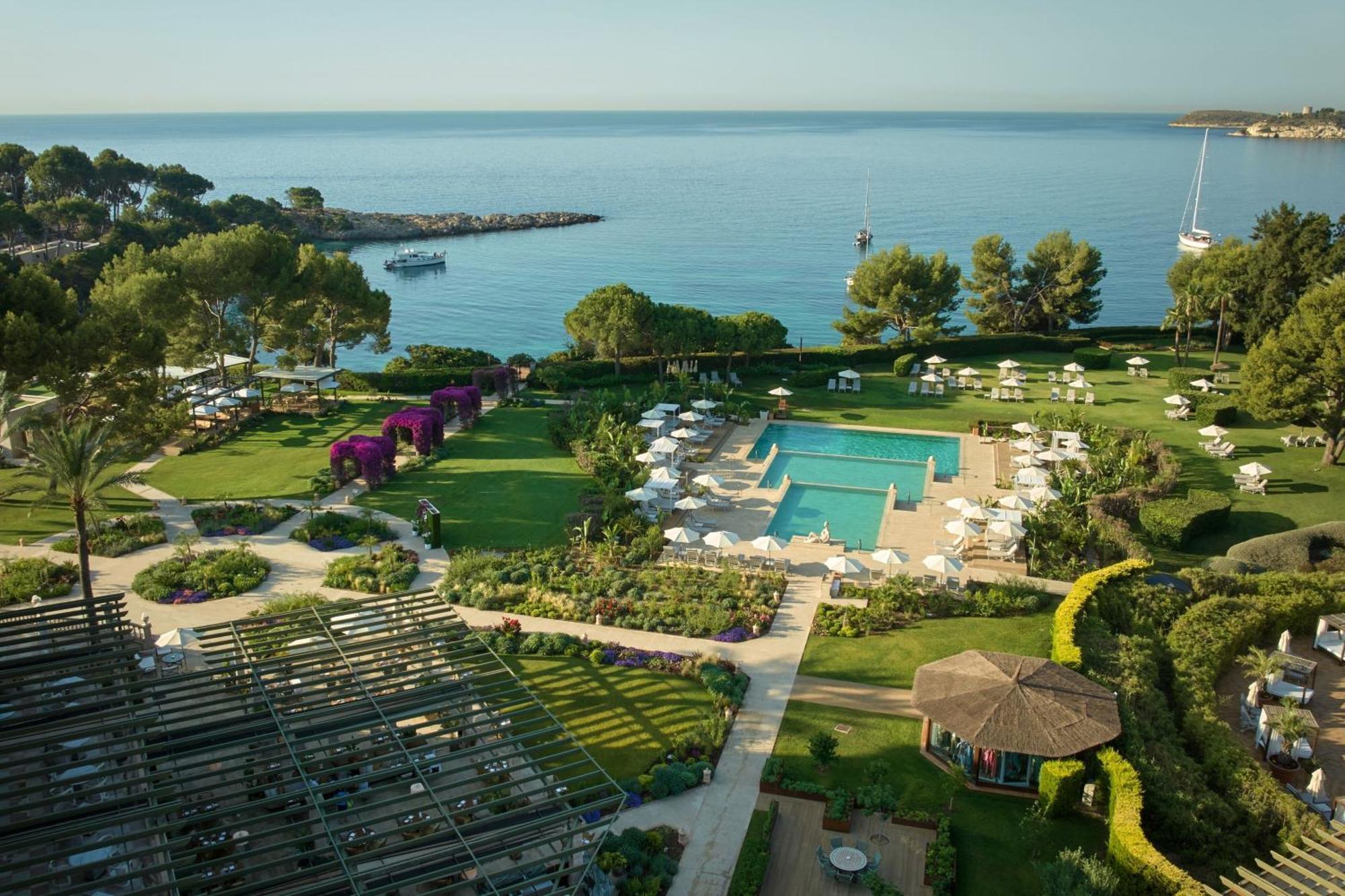 The St. Regis Mardavall Mallorca Resort Palmanova Dış mekan fotoğraf