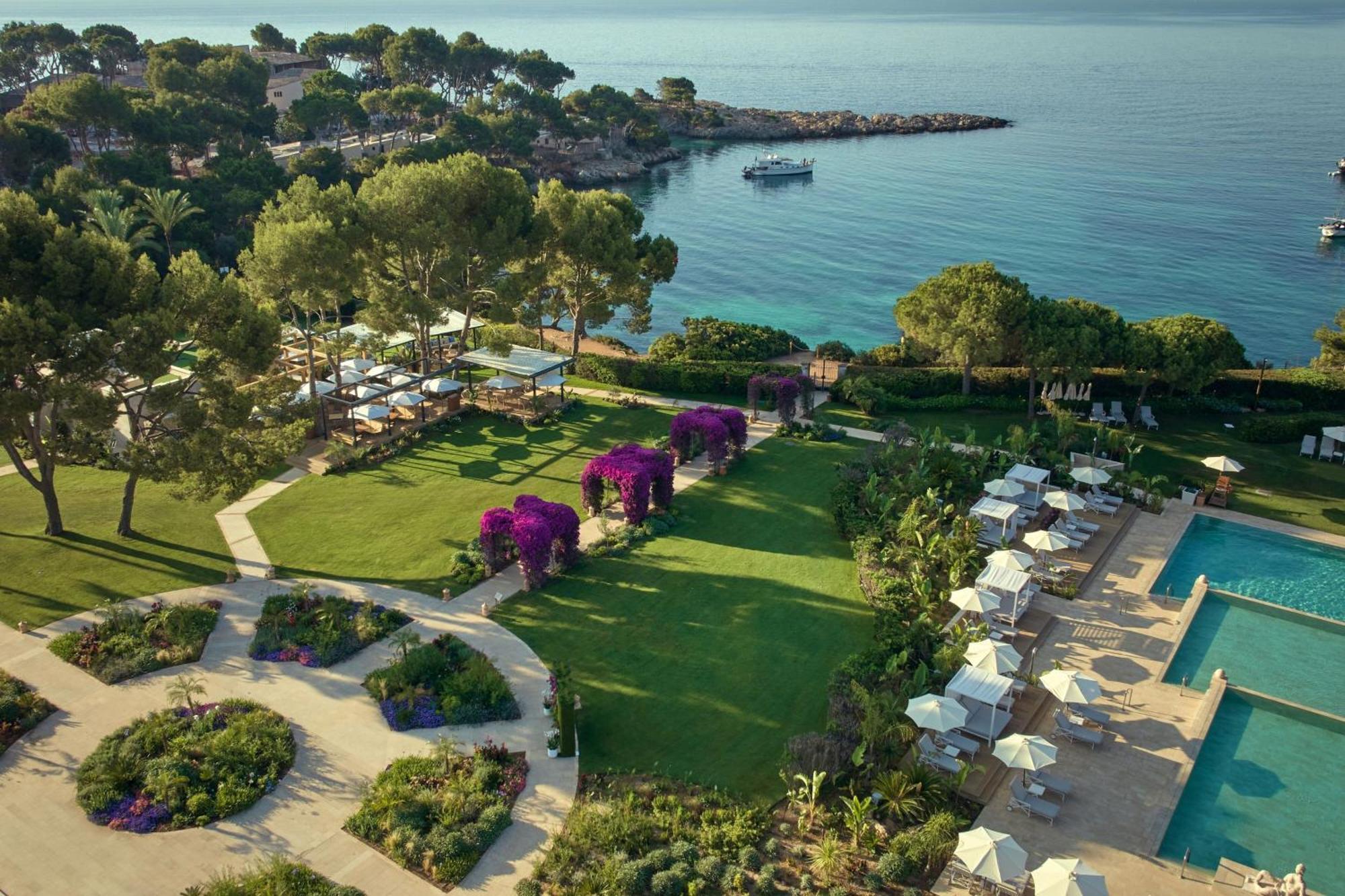 The St. Regis Mardavall Mallorca Resort Palmanova Dış mekan fotoğraf