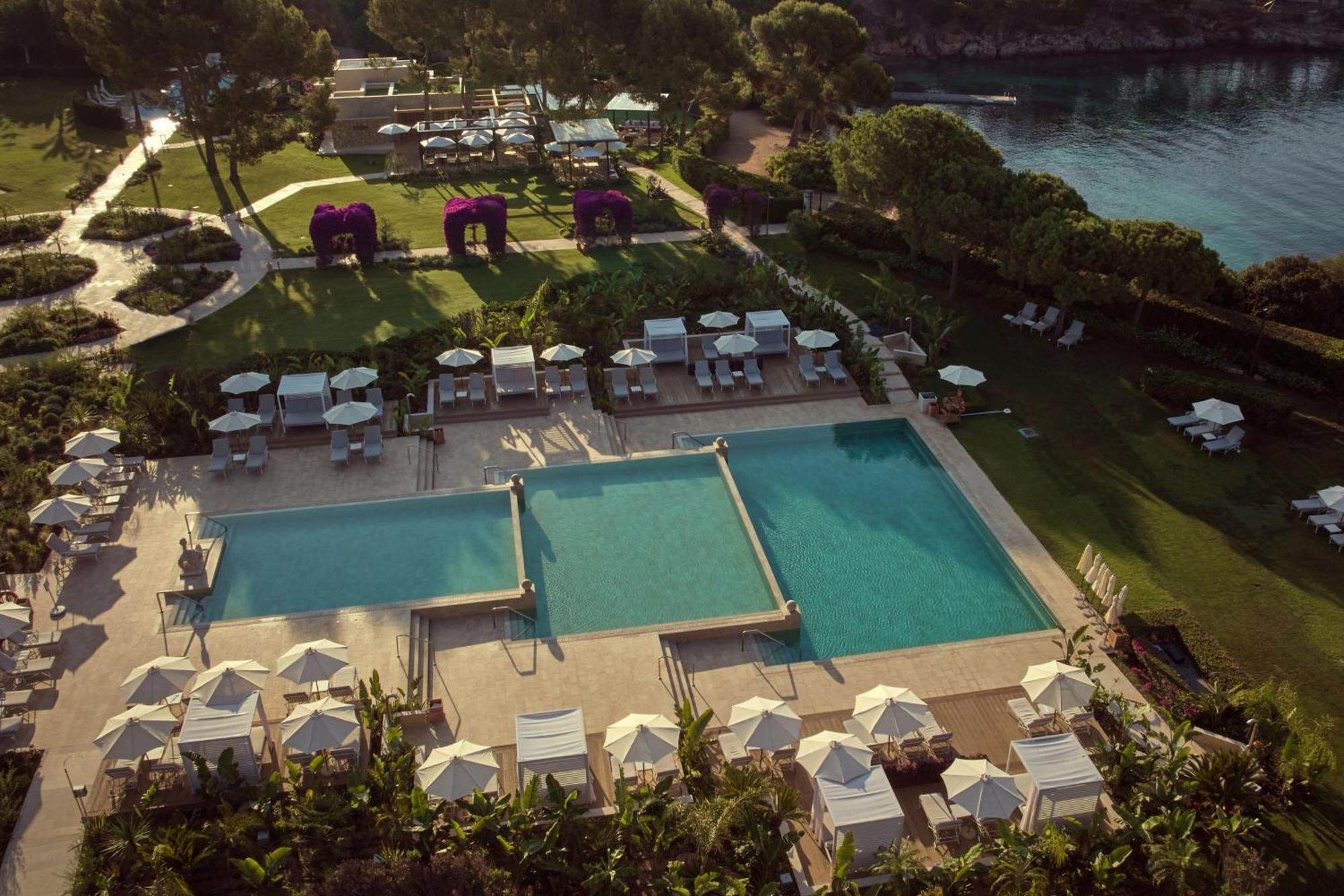 The St. Regis Mardavall Mallorca Resort Palmanova Dış mekan fotoğraf