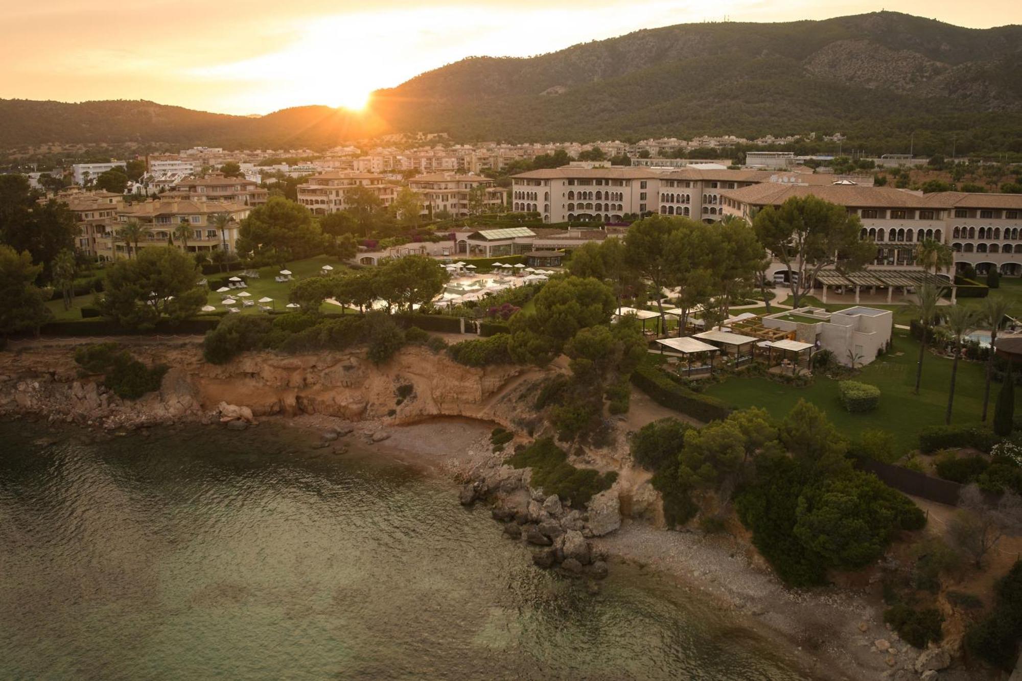 The St. Regis Mardavall Mallorca Resort Palmanova Dış mekan fotoğraf