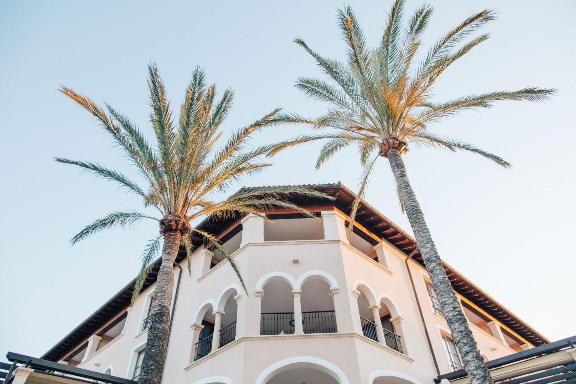 The St. Regis Mardavall Mallorca Resort Palmanova Dış mekan fotoğraf