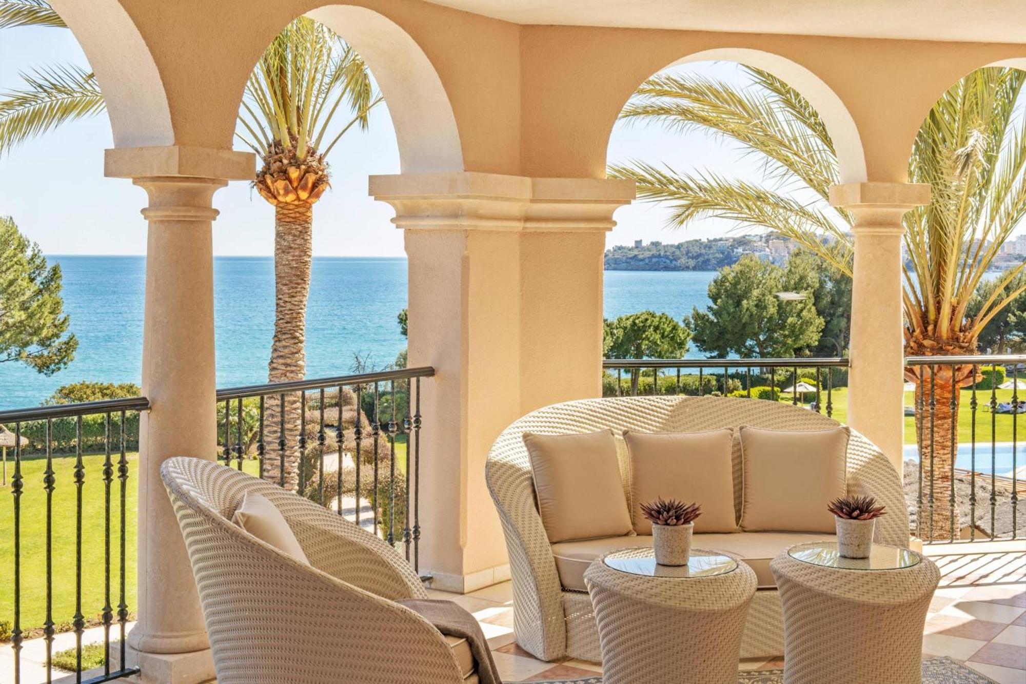 The St. Regis Mardavall Mallorca Resort Palmanova Dış mekan fotoğraf